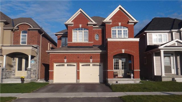 11 Robert Wilson Cres