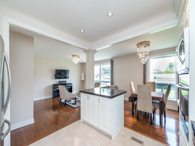 85 Aurora Heights Dr