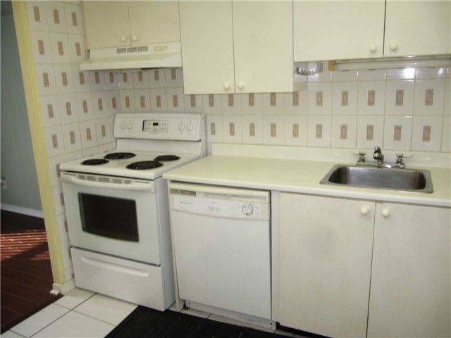 145 Hillcrest Ave, #307