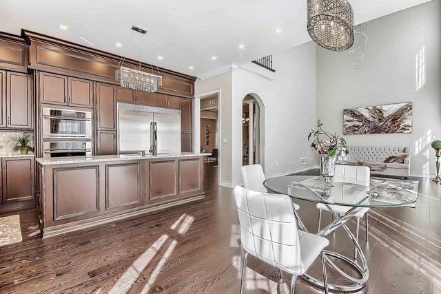 107 Queen Filomena Ave