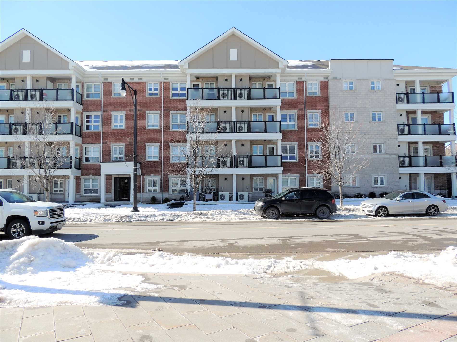 60 Baycliffe Cres, #303