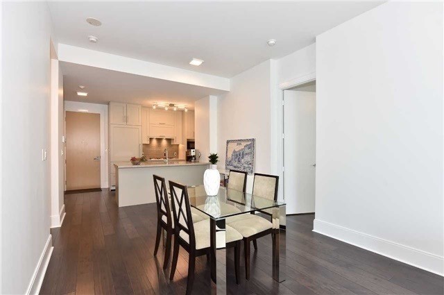 29 Queens Quay E #616
