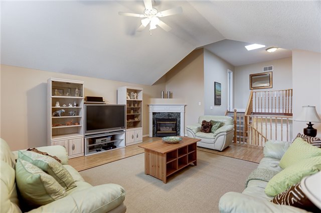 Listing W3692692 - Large Photo # 11
