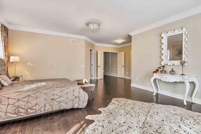 107 Queen Filomena Ave