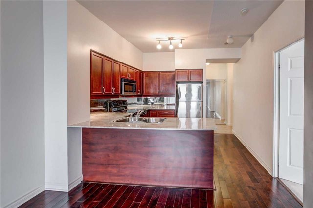 Listing W4070310 - Large Photo # 3