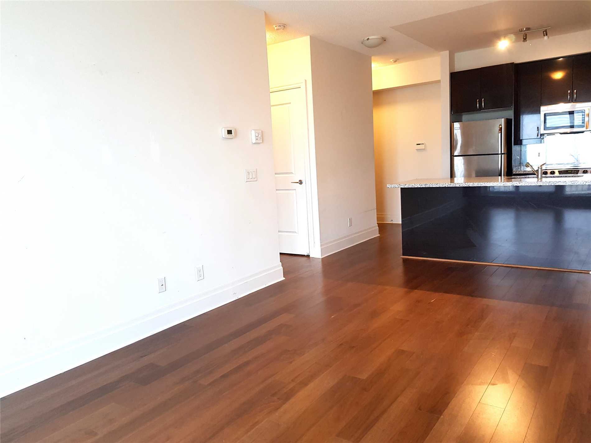 151 Upper Duke Cres, #1001