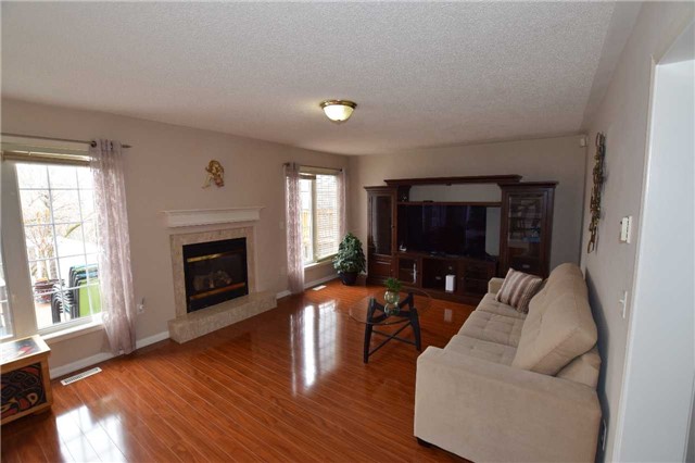 Listing W4082898 - Large Photo # 4