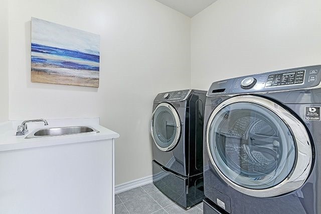 38 William Graham Dr