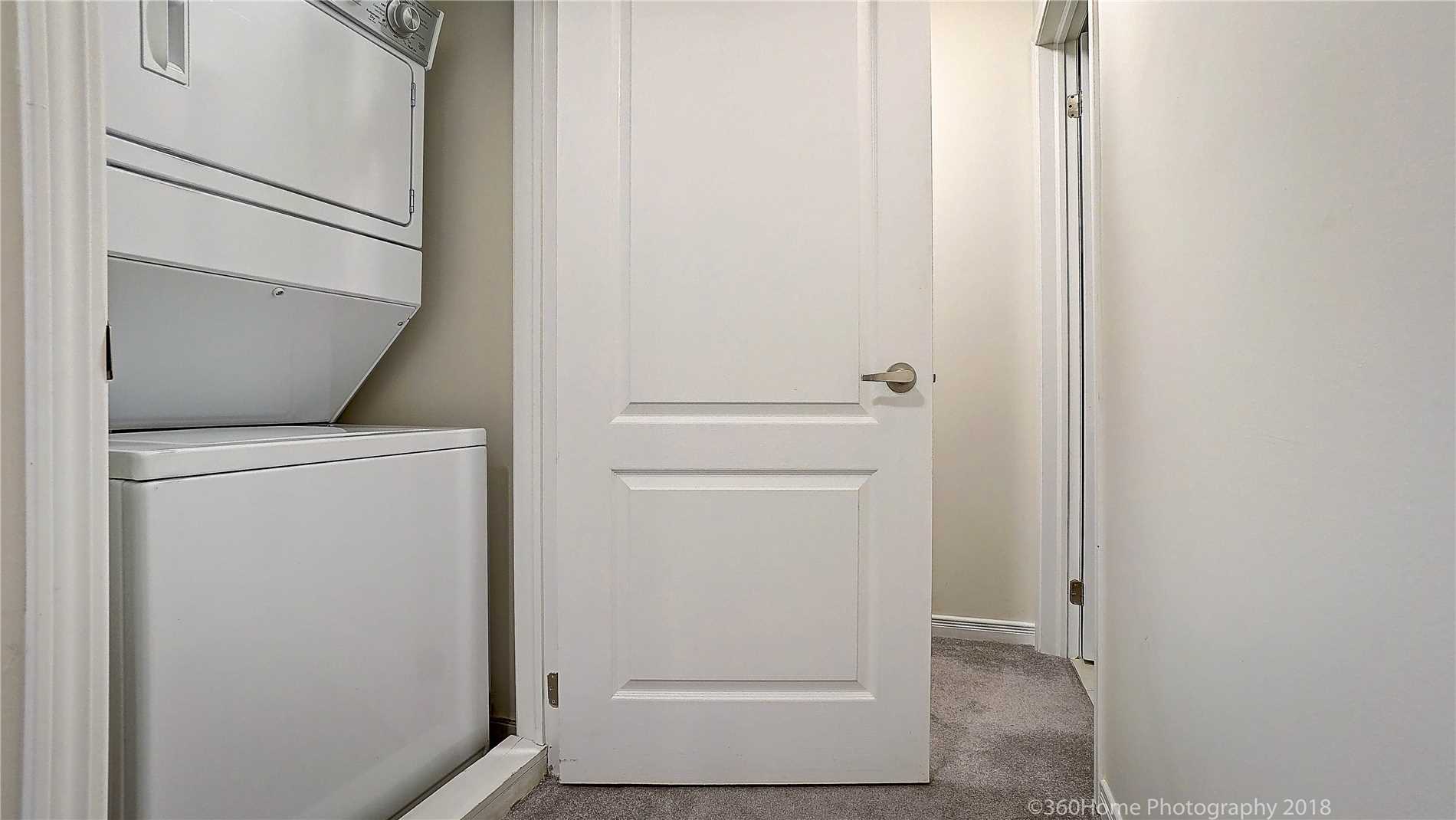 11 Applewood Lane, #112
