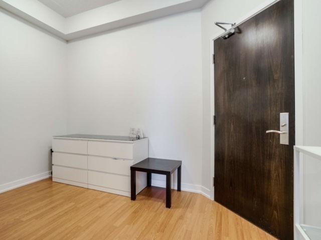 840 Queen's Plate Dr, #1003