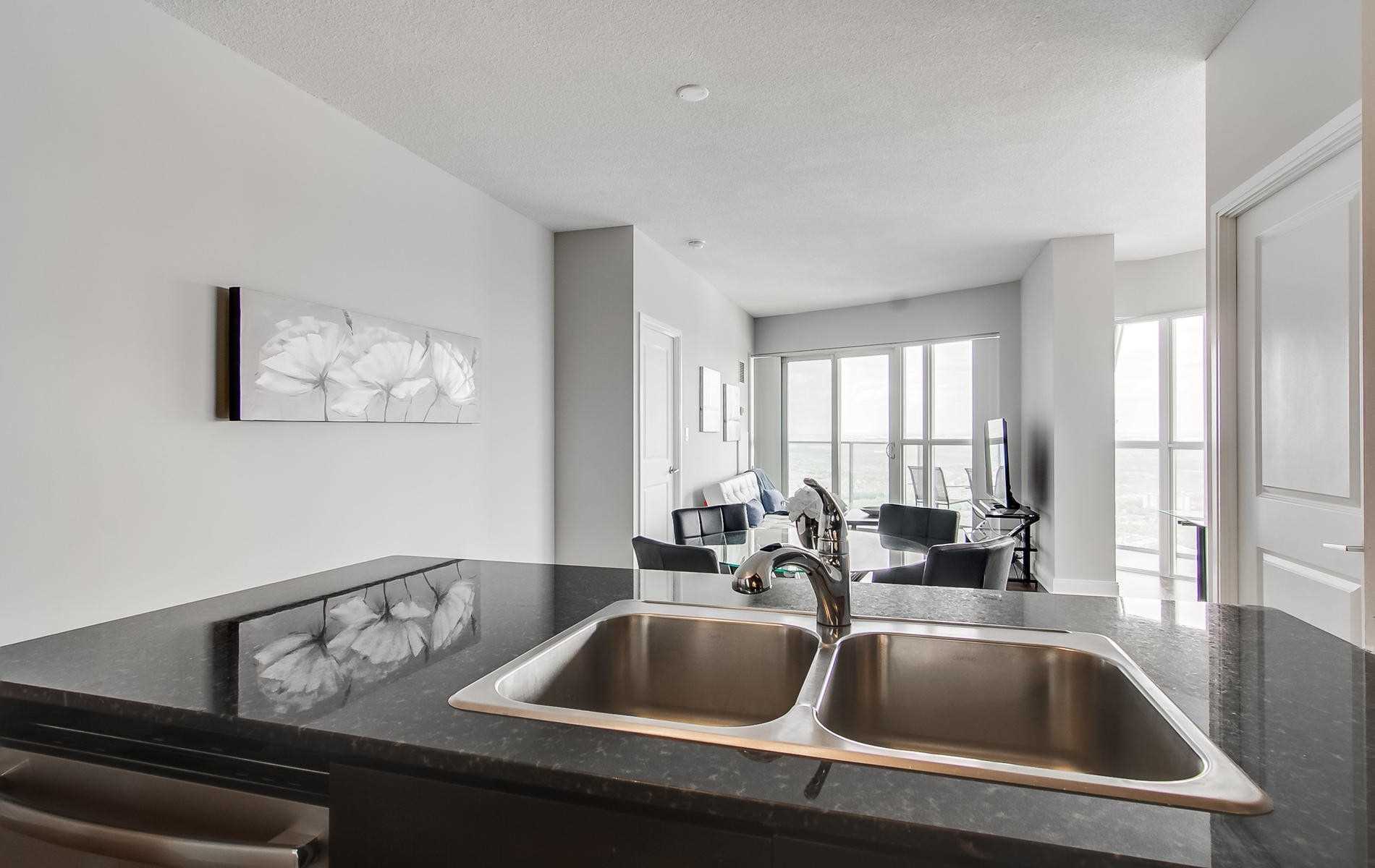 Listing W4559535 - Large Photo # 3