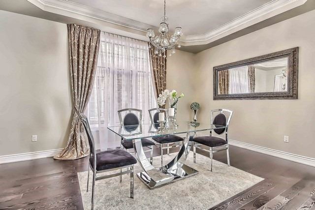 107 Queen Filomena Ave