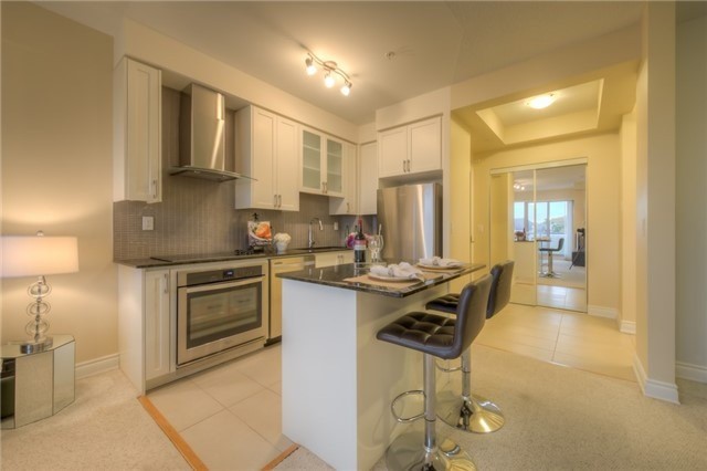 9090 Yonge St, #201B