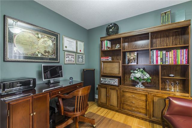 Listing W3740909 - Large Photo # 11