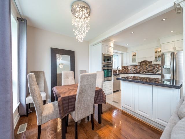 85 Aurora Heights Dr