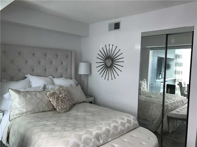 155 Yorkville Ave, #2315