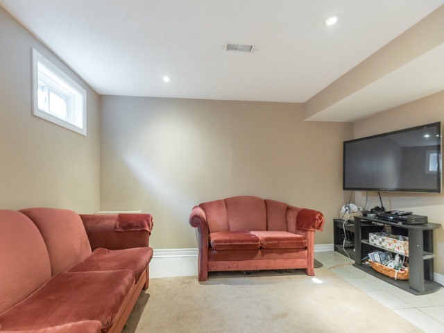 Listing W3958945 - Large Photo # 17