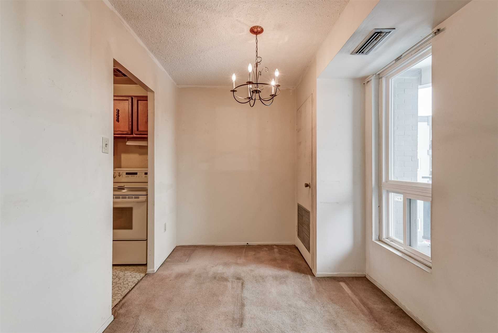 Listing W4369792 - Large Photo # 9