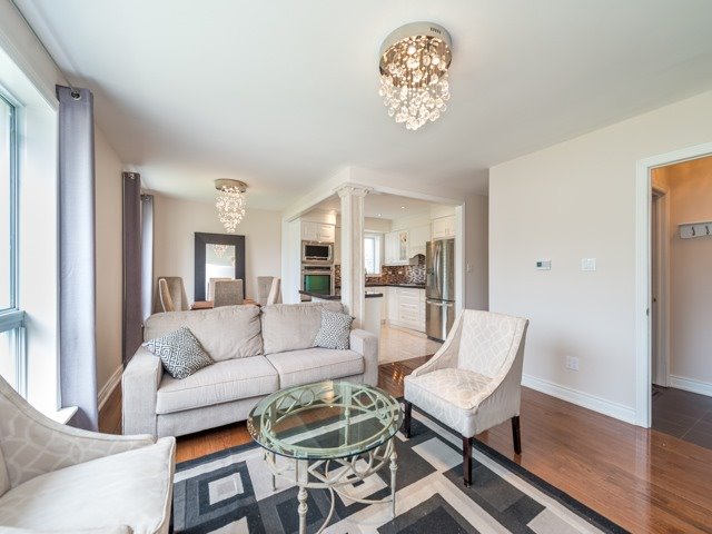 85 Aurora Heights Dr