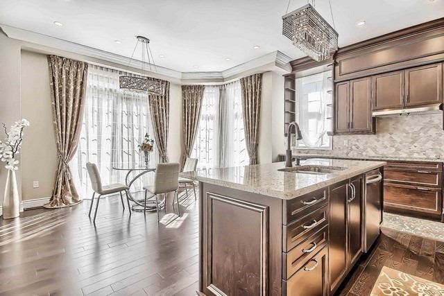 107 Queen Filomena Ave