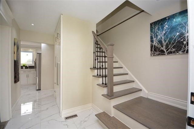 2594 Bromsgrove Rd