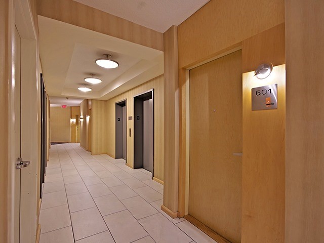 Listing W3994334 - Large Photo # 2