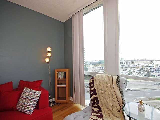 Listing W3994334 - Large Photo # 11