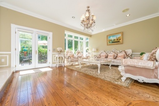 52 Fairway Heights Dr