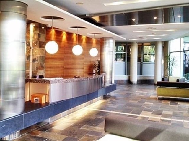 230 Queens Quay W #327