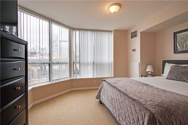 228 Queens Quay W #302