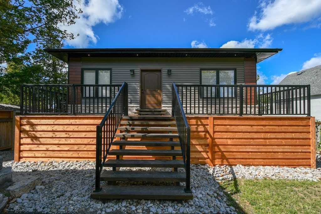 38 Wakeford Rd