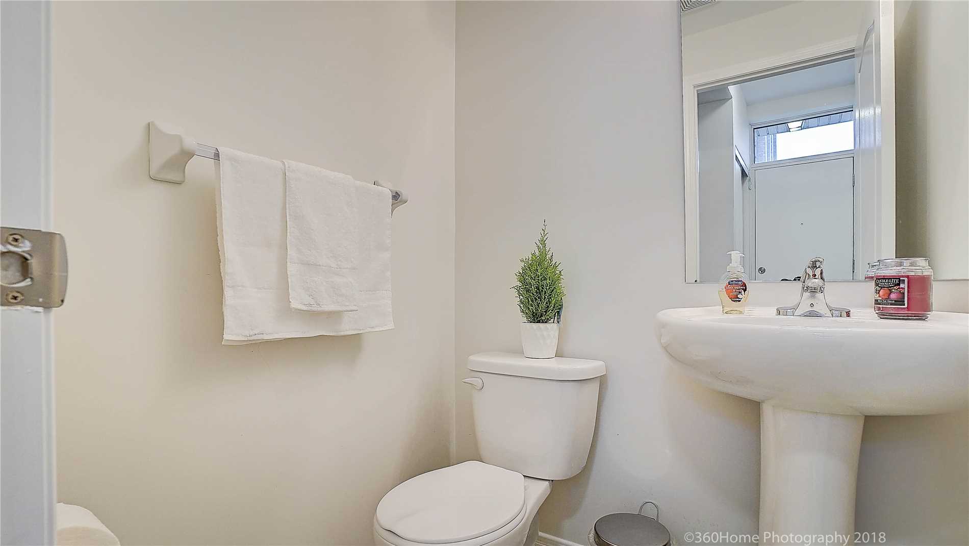 11 Applewood Lane, #112