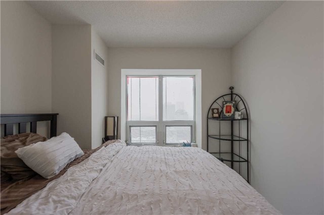 Listing W4033242 - Large Photo # 7