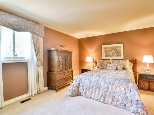15 Pine Ridge Lane