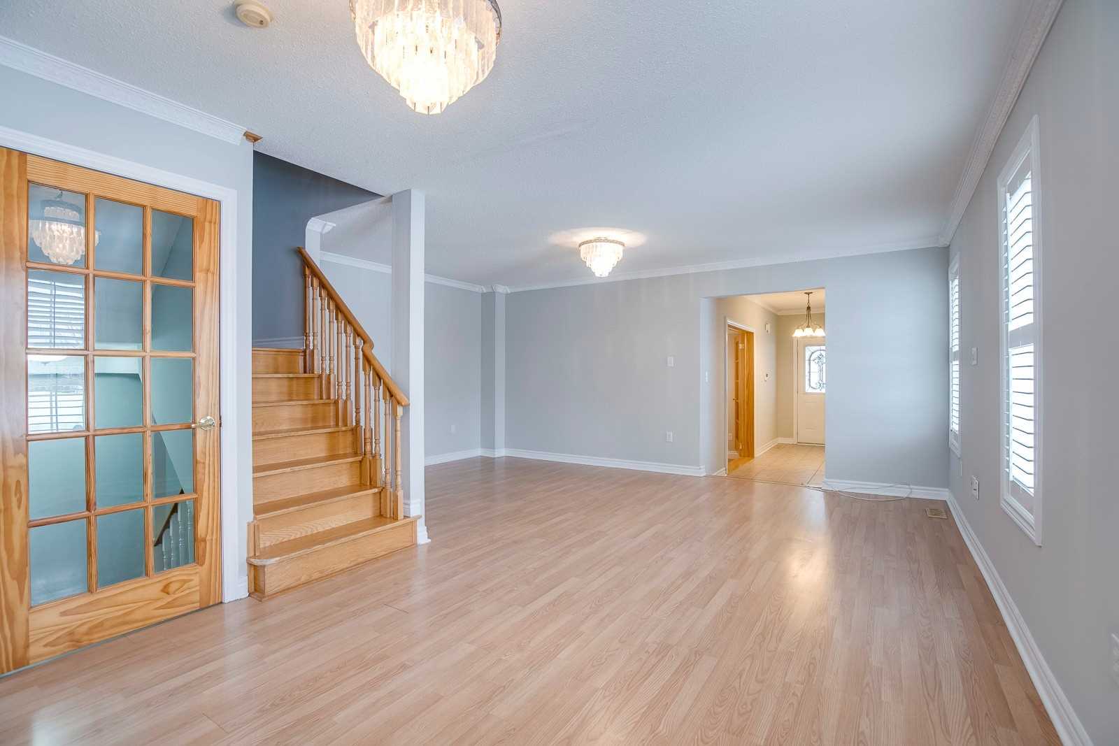 81 Village Vista Way