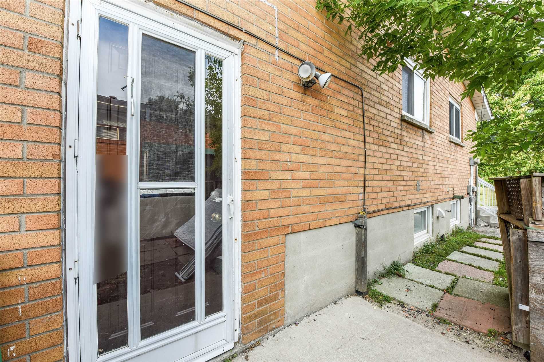42 Sharon Crt