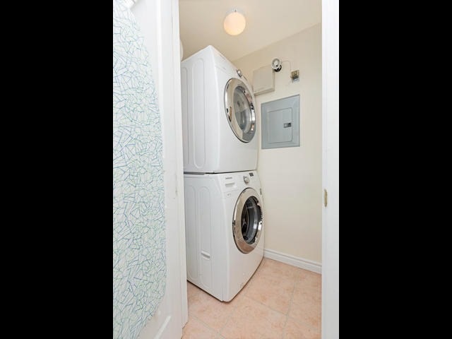 Listing W3860509 - Large Photo # 13