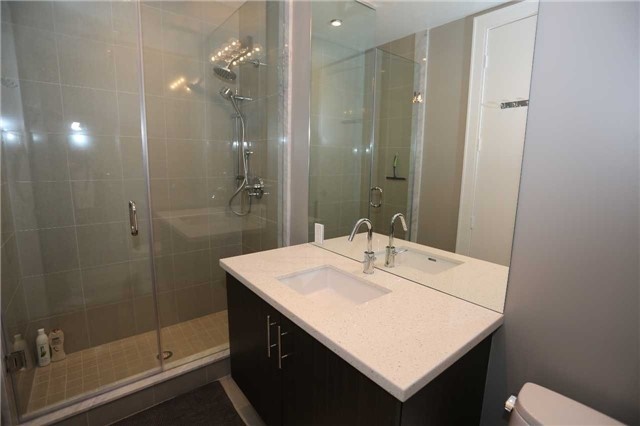 29 Queens Quay E #616