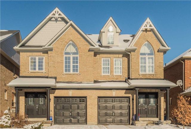 61 Four Seasons Cres