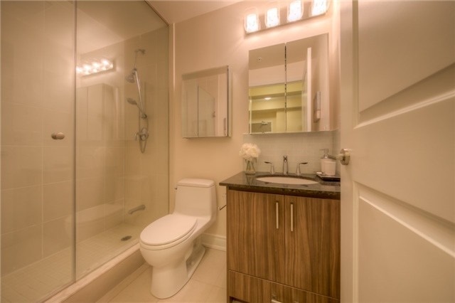 9090 Yonge St, #201B