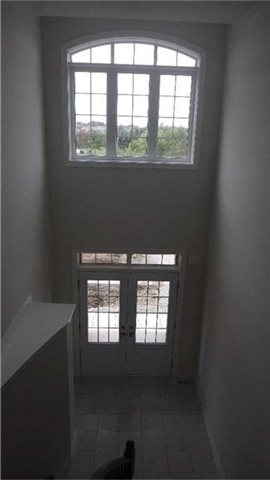 11 Robert Wilson Cres