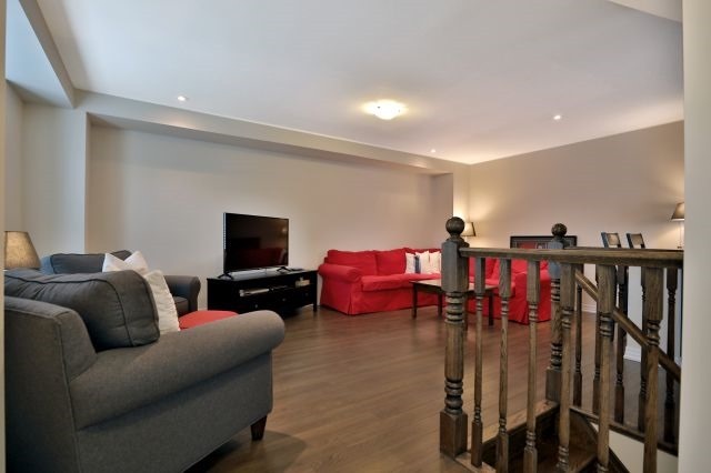 335 Ellen Davidson Dr