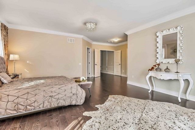 107 Queen Filomena Ave