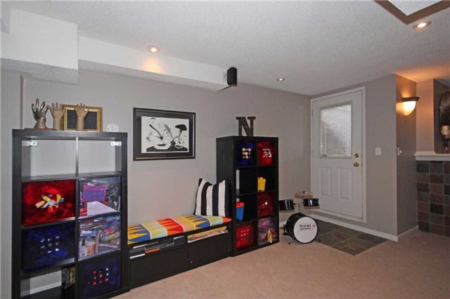 Listing W3998549 - Large Photo # 17