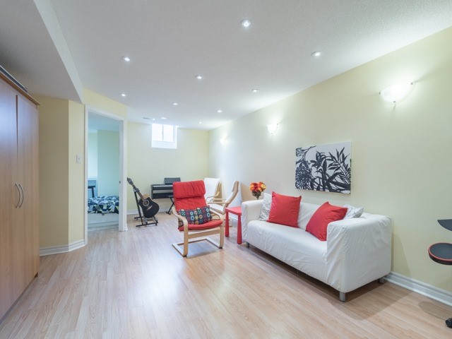Listing W4113361 - Large Photo # 15