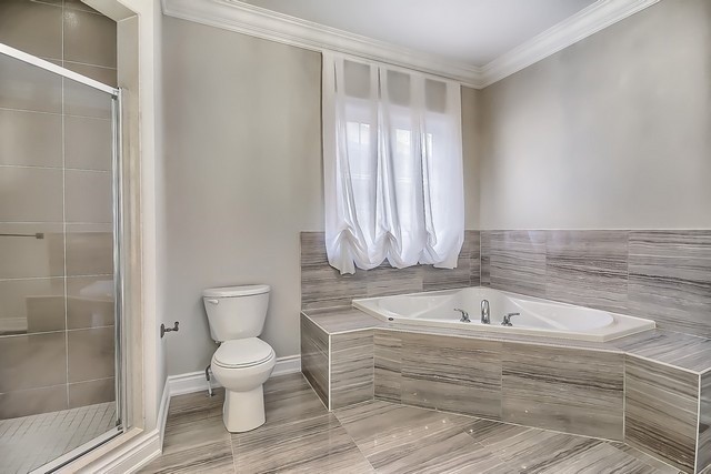 107 Queen Filomena Ave