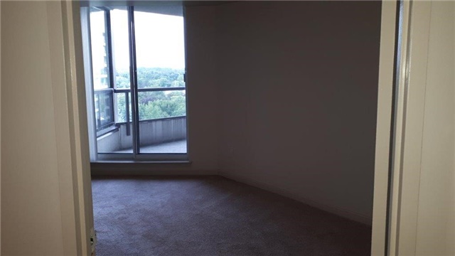 12 Laurelcrest St, #908