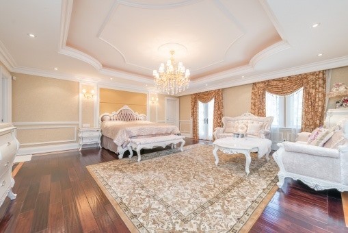 52 Fairway Heights Dr