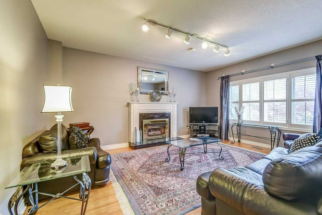 116 Grey Alder Ave, Richmond Hill