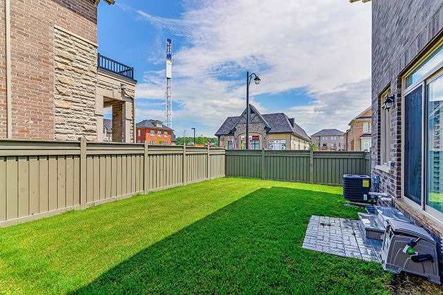 38 William Graham Dr